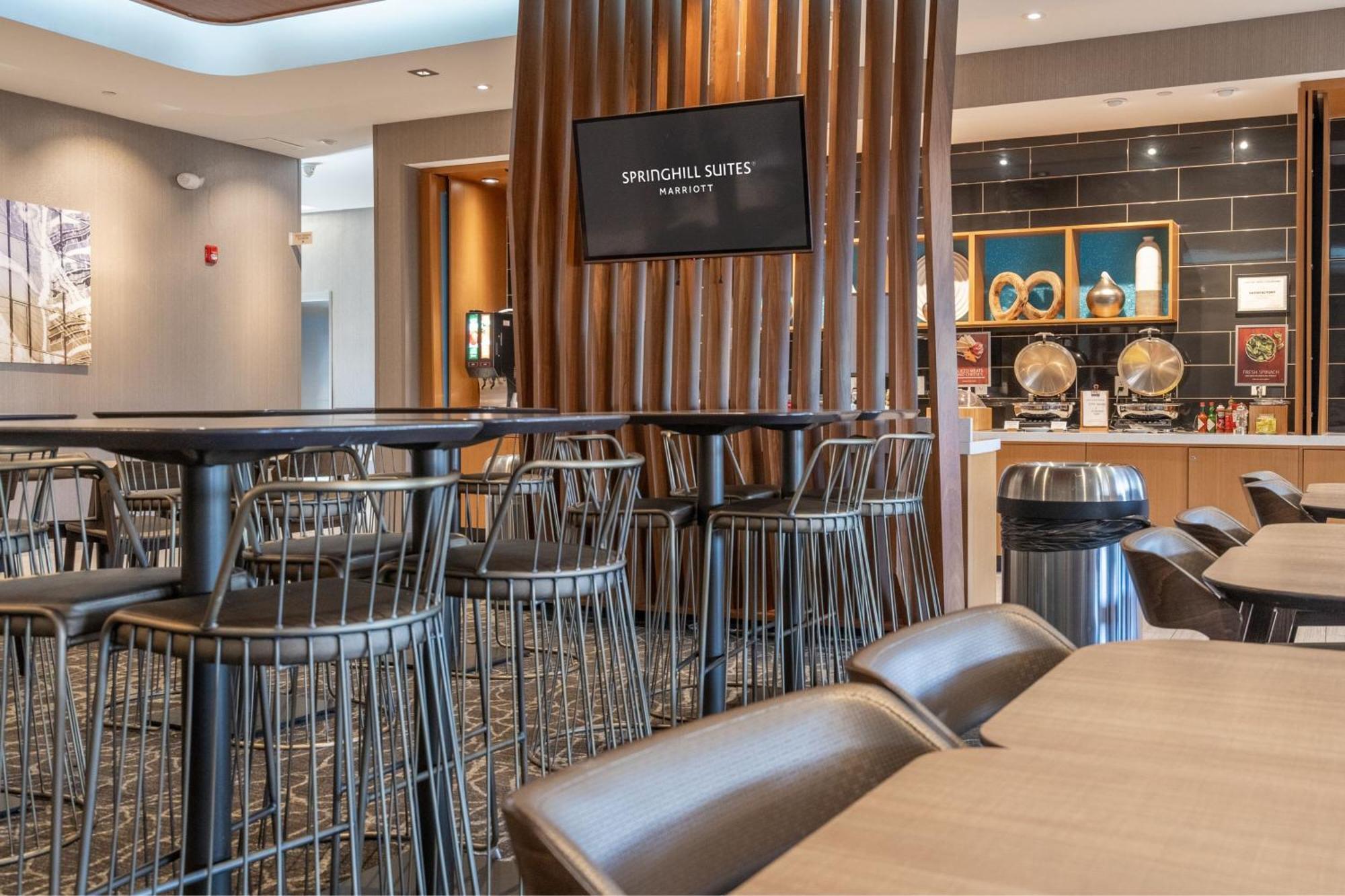 Springhill Suites By Marriott Woodbridge Exterior foto